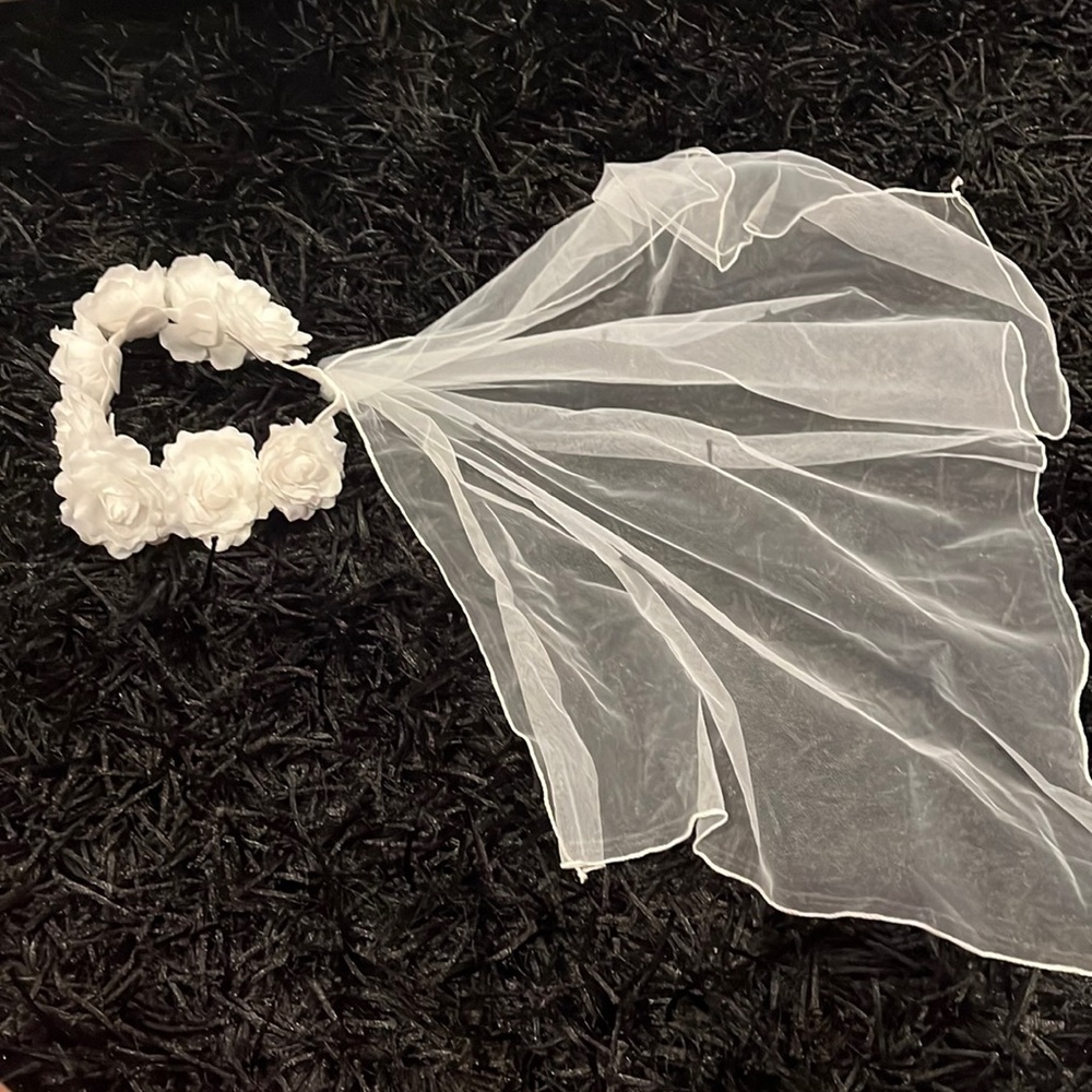 Flower headband + veil. Bridal/ Bachelorette Accessory